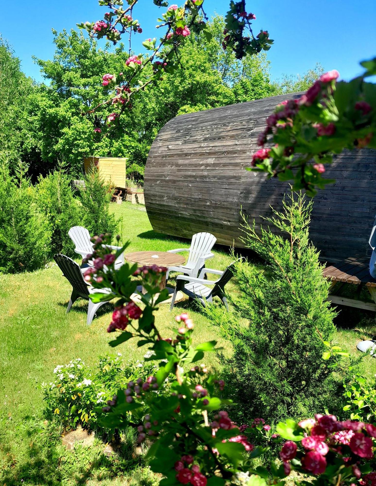 " Village Tonneaux De Tirpoil " Montilliers Eksteriør bilde